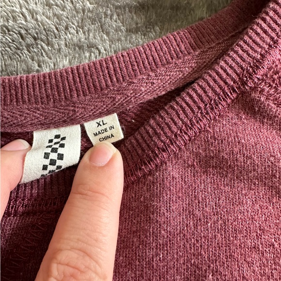 VANS maroon crewneck sweatshirt - Picture 3 of 4